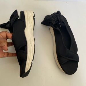 Zara size 10 platform sandals.